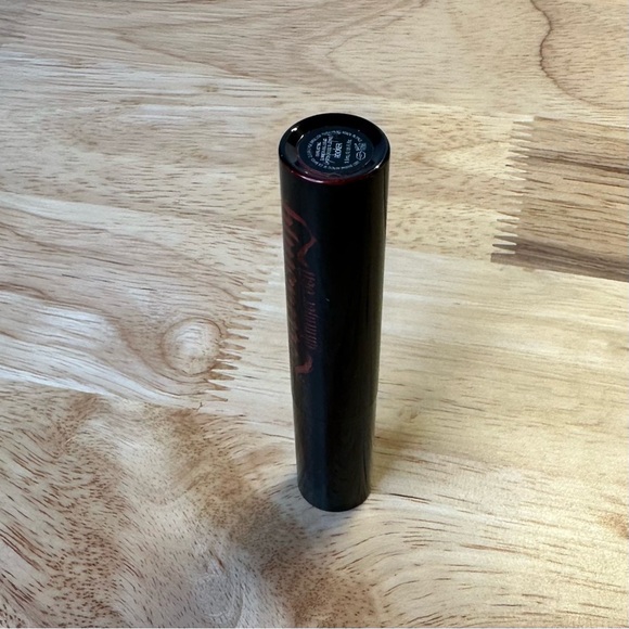 Kat Von D Everlasting Glimmer Veil Liquid Lipstick: Rocker - Picture 4 of 8